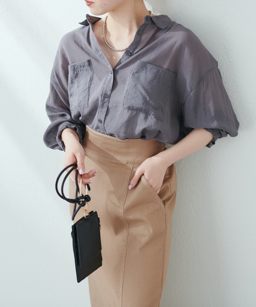 natural couture(ナチュラルクチュール)の「色違いで持っていたいアイテム ダブルポケットシアーシャツ(シャツ/ブラウス・レディース・チャコールグレー/ベージュ/オフホワイト/ピンク/グリーン/ライトベージュ・FREE)」の16枚目の写真