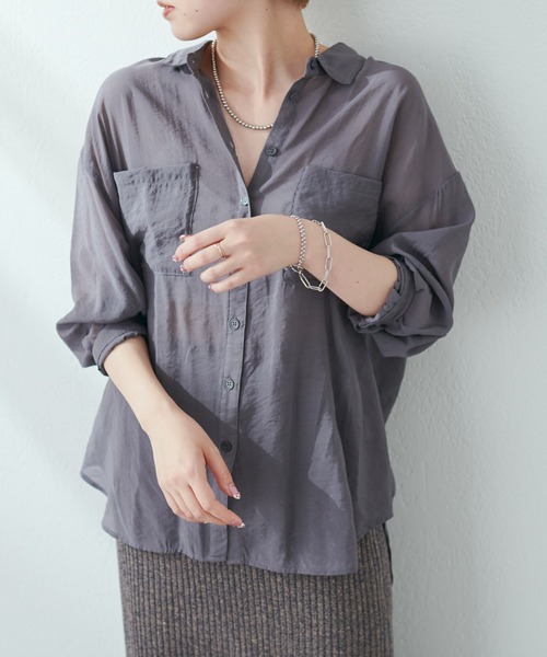 natural couture(ナチュラルクチュール)の「色違いで持っていたいアイテム ダブルポケットシアーシャツ(シャツ/ブラウス・レディース・チャコールグレー/ベージュ/オフホワイト/ピンク/グリーン/ライトベージュ・FREE)」の14枚目の写真
