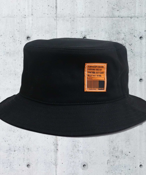 THE CASUAL(カジュアル)の「ワッペンバケットハット キッズ(ハット・キッズ・ブラック/ブラック系/ブラック系1/ブラック系2/チャコール/グレー系/ベージュ/ベージュ系・52cm/54cm/56cm)」の3枚目の写真