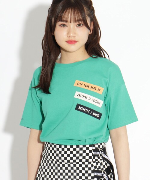 PINK-latte（ピンクラテ）の「◆【オーガニックコットン/コットン100％/毛玉になりにくい/サステナブル】3連ワッペン付きTシャツ（Tシャツ/カットソー・キッズ・チャコールグレー/オフホワイト/グリーン/ライトブルー・15 /14/16）」の3枚目の写真