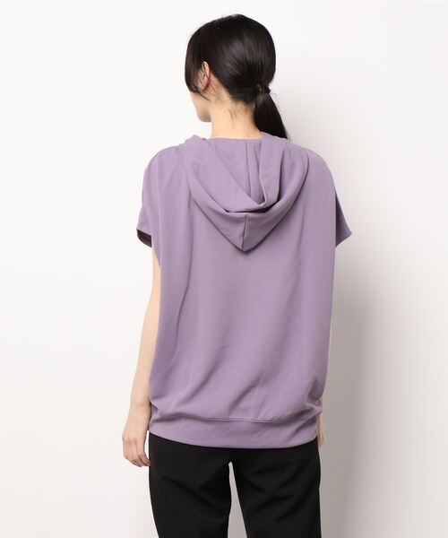 HONEYSUCKLE ROSE（ハニーサックルローズ）の「【HONEYSUCKLE ROSE】ハーフジップノースリパーカー（その他トップス・レディース・カーキブラウン/ダークグレー/パープル・L/M）」の5枚目の写真