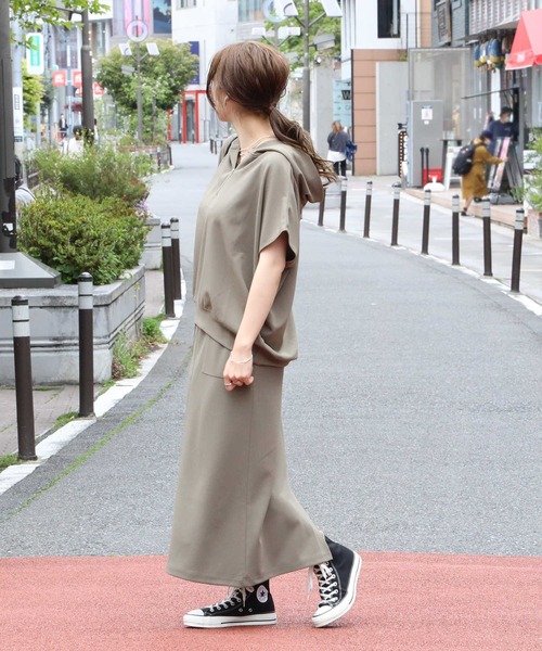 HONEYSUCKLE ROSE（ハニーサックルローズ）の「【HONEYSUCKLE ROSE】ハーフジップノースリパーカー（その他トップス・レディース・カーキブラウン/ダークグレー/パープル・L/M）」の8枚目の写真