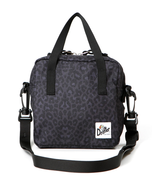 Drifter（ドリフター）の「SQUARE MINI BAG／スクエアミニバッグ（ショルダーバッグ・レディース・ブラック/ダークグリーン/ブルー/ブラック系その他/レオパード/ゼブラ/ホワイト系その他/レモンイエロー/ドット・FREE）」の4枚目の写真