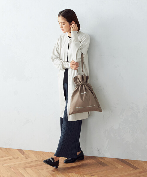 MONO　COMME CA（モノコムサ）の「2way　トートバッグ（トートバッグ・レディース・ブラック/ベージュ/ブラウン/サックスブルー/ピンク/ミント・FREE）」の15枚目の写真