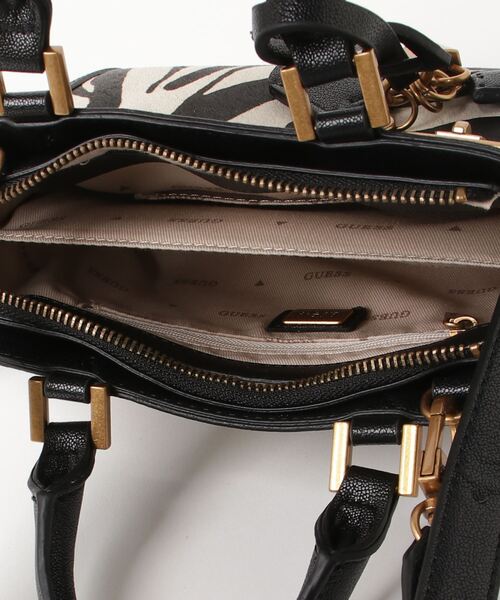 Guess（ゲス）の「KATEY Mini Satchel（ハンドバッグ・レディース・ゼブラ・ONE SIZE）」の16枚目の写真