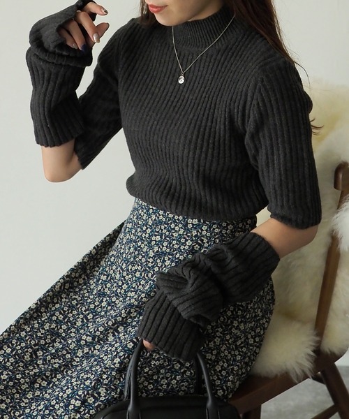Riberry(リベリー)の「ウール混リブ ハイネックプルオーバー(ニット/セーター・レディース・オートミール/ライトブラウン/ブラック・MEDIUM)」の19枚目の写真