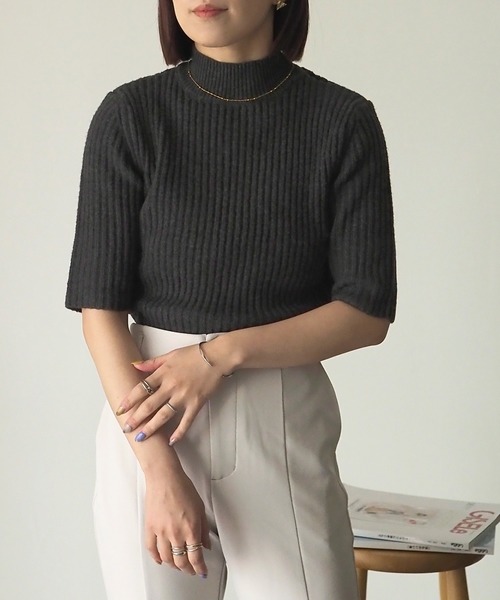 Riberry(リベリー)の「ウール混リブ ハイネックプルオーバー(ニット/セーター・レディース・オートミール/ライトブラウン/ブラック・MEDIUM)」の12枚目の写真