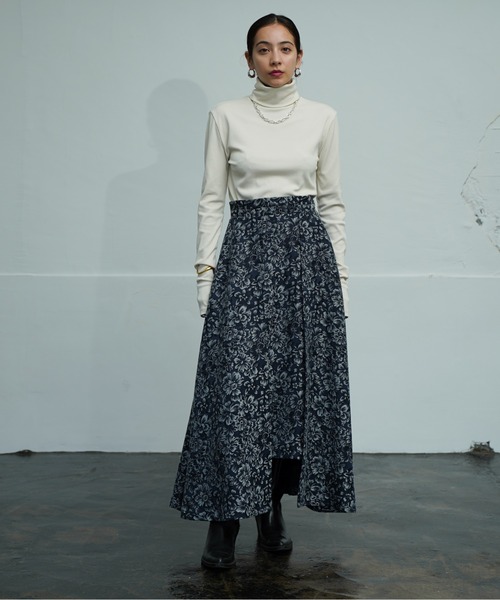 CIEL'AIR（シエルエアー）の「[ CIEL’AIR ] High neck pullover（Tシャツ/カットソー・レディース・ブラック/アイボリー・FREE）」の4枚目の写真