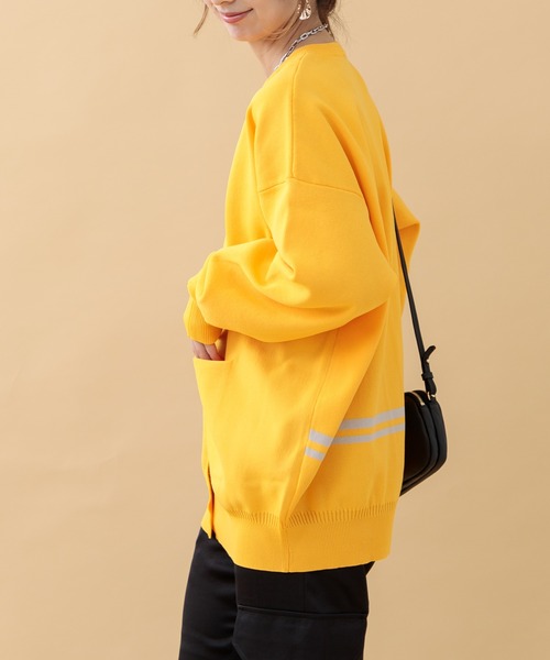 Paradise Picnic（パラダイスピクニック）の「CYAN バックラインオーバーニットカーディガン（カーディガン/ボレロ・レディース・イエロー/ベージュ/ブラック・FREE）」の3枚目の写真