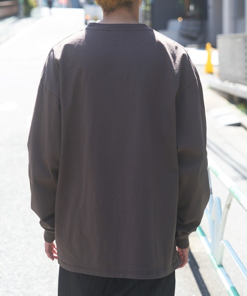 Goodwear（グッドウェア）の「【Goodwear】7.6オンス ポケット付き ヘビーウェイトロングスリーブTシャツ BIG TEE オーバーサイズ ビッグシルエット ポケT 厚手  2W7-5500（Tシャツ/カットソー・レディース・ブラック/ホワイト/グレー/ダークグリーン/カーキ/チャコールグレー・L/M/XL）」の16枚目の写真