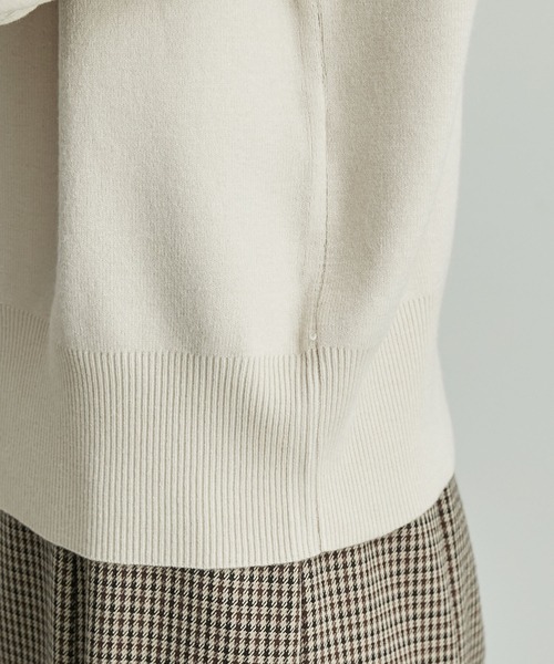 ROPE' PICNIC（ロペピクニック）の「2WAY/スフレタッチ衿パールニットカーディガン（カーディガン/ボレロ・レディース・ベージュ/ネイビー/ラベンダー・38）」の10枚目の写真