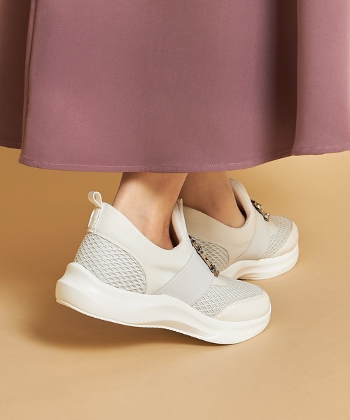 tocco closet(トッコ クローゼット)の「クリアビジュー付きスニーカー(スニーカー・レディース・ブラック/ホワイト・M/S/L/LL)」の11枚目の写真