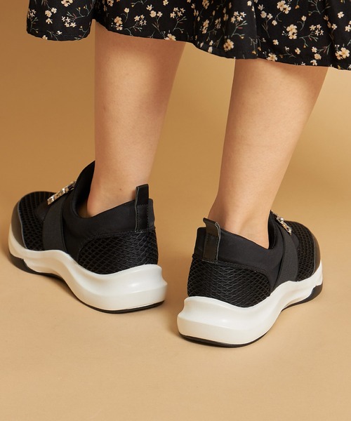 tocco closet(トッコ クローゼット)の「クリアビジュー付きスニーカー(スニーカー・レディース・ブラック/ホワイト・M/S/L/LL)」の13枚目の写真