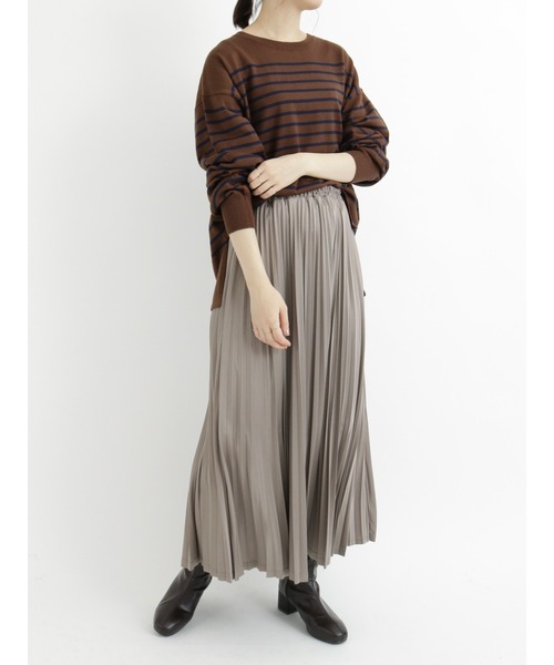 Samansa Mos2 blue(サマンサモスモスブルー)の「ボーダーニットプルオーバー(ニット/セーター・レディース・ブラック/ベージュ/ブラウン/オフホワイト/グリーン・フリ-)」の14枚目の写真