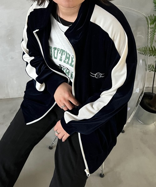 kutir（クティール）の「ベロアトラックジャケット（その他アウター・レディース・パープル/ネイビー/ブラウン・FREE）」の3枚目の写真