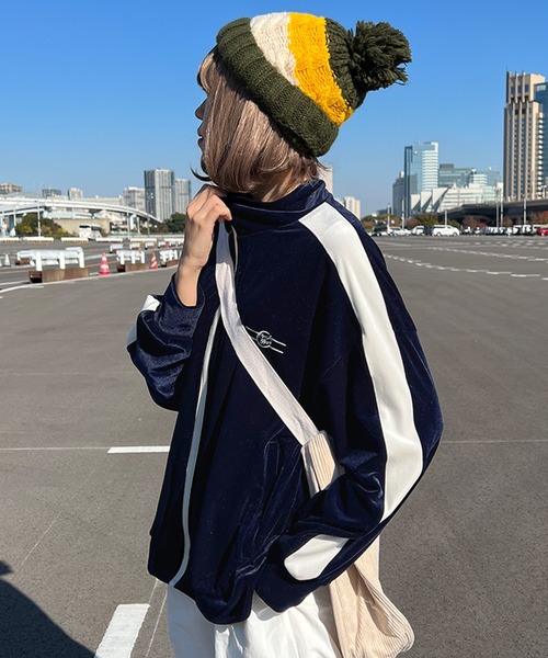 kutir（クティール）の「ベロアトラックジャケット（その他アウター・レディース・パープル/ネイビー/ブラウン・FREE）」の4枚目の写真