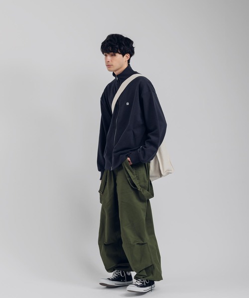 MUHET(ミュエータ)の「ドライバーズスウェット(スウェット・レディース・杢グレー/ダークブラウン/ネイビー・X-LARGE/MEDIUM)」の4枚目の写真