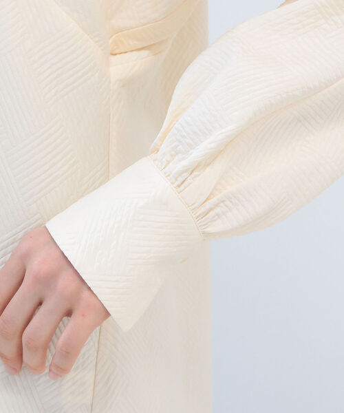 Ray BEAMS（レイビームス）の「Ray BEAMS / ボリューム スリーブ ミニ ワンピース（ワンピース・レディース・ホワイト系その他6/ブラック・ONE SIZE）」の14枚目の写真