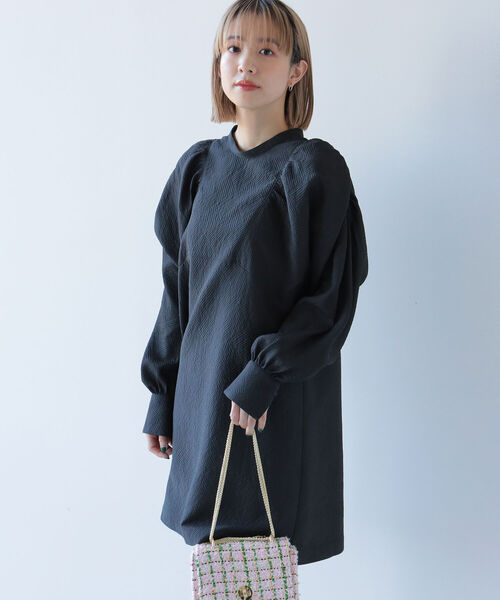 Ray BEAMS（レイビームス）の「Ray BEAMS / ボリューム スリーブ ミニ ワンピース（ワンピース・レディース・ホワイト系その他6/ブラック・ONE SIZE）」の21枚目の写真