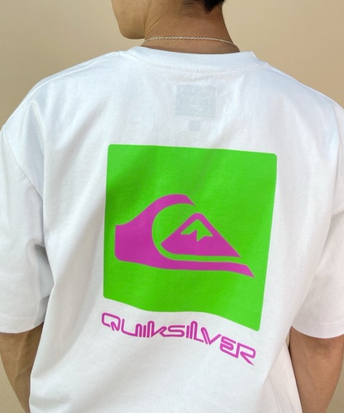 Quiksilver（クイックシルバー）の「【ムラサキスポーツ別注 】QUIKSILVER/クイックシルバー バックプリントTシャツ スクエアロゴ/ルーズシルエット クルーネックTシャツ/QUIK NEONBOX ST/QST231618M（Tシャツ/カットソー・メンズ・ブラック/ホワイト×グリーン/ホワイト×ブラック・XL/L/M）」の14枚目の写真