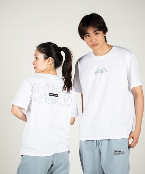 UNDER ARMOUR（アンダーアーマー）の「UAヘビーウエイト ショートスリーブTシャツ 〈アウトライン〉（トレーニング/メンズ/レディース）（Tシャツ/カットソー・レディース・ブルー系その他/ホワイト/ブラック・L/XXL/3XL/XL/M/S）」の2枚目の写真