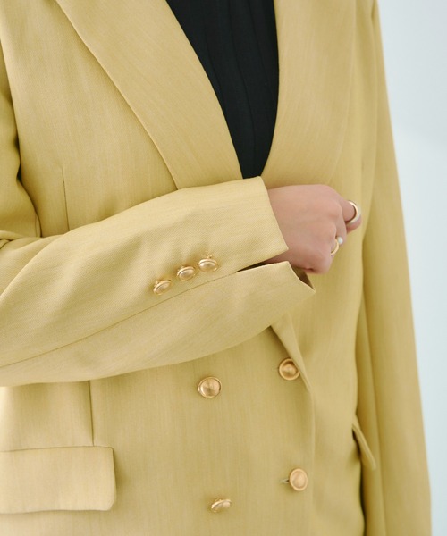 Chez toi（シェトワ）の「ゴールドボタンテーラードジャケット（テーラードジャケット・レディース・ベージュ/ネイビー/イエロー・FREE）」の6枚目の写真