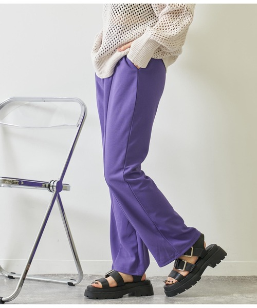 ANAP(アナップ)の「ジョーゼットセミフレアパンツ(その他パンツ・レディース・グレイッシュベージュ/ブラック/パープル・FREE)」の3枚目の写真