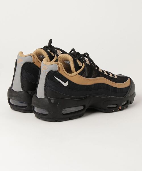 NIKE(ナイキ)の「NIKE AIR MAX 95 ナイキ エアマックス95(スニーカー・メンズ・ホワイト系その他/ブラック系その他/ブラック×ブルー/ホワイト×レッド・27.5cm/28.5cm/26.5cm/28cm/29cm/27cm/26cm/25.5cm)」の5枚目の写真