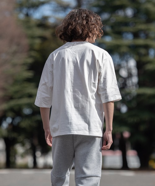 OUTDOOR PRODUCTS APPAREL(アウトドアプロダクツアパレル)の「USAコットン フラップポケット ビッグシルエット Tシャツ(Tシャツ/カットソー・メンズ・ホワイト/ブラウン/ブルー系その他/チャコールグレー/ブラック/カーキ・MEDIUM/LARGE/X-LARGE)」の9枚目の写真