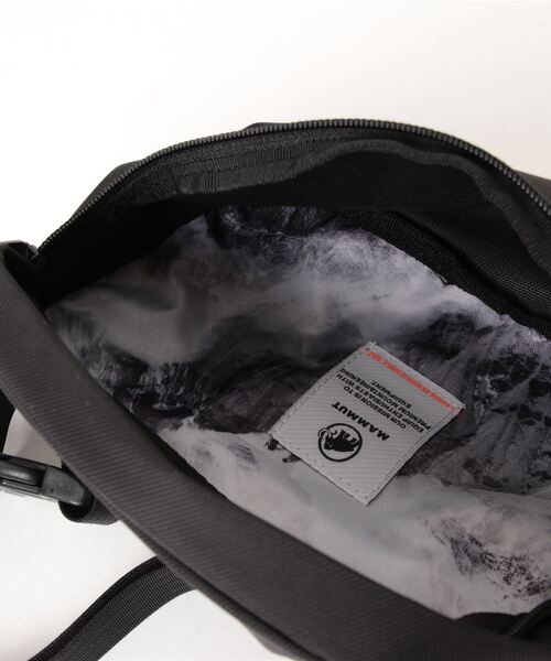 Mammut(マムート)の「【66】【 MAMMUT (マムート)】Xeron Classic Waistpack(ボディバッグ/ウエストポーチ・レディース・ベージュ/ブラック/グリーン・FREE)」の6枚目の写真