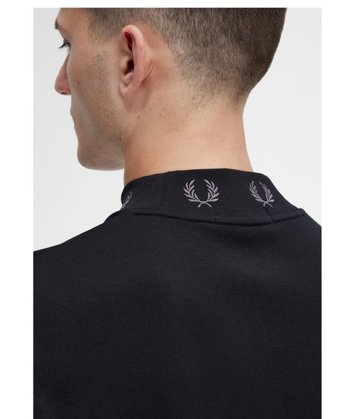 FRED PERRY（フレッドペリー）の「Laurel Wreath High Neck Tee