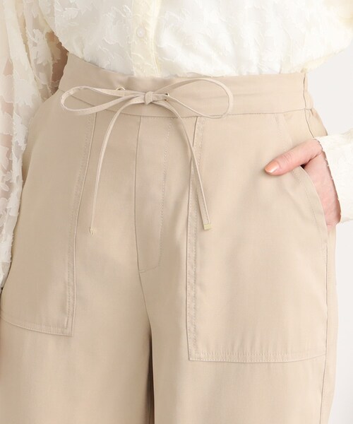 DRESKIP（ドレスキップ）の「◆【カジュアルながらもレディな印象】ベイカー イージーパンツ（その他パンツ・レディース・カーキ/ライトベージュ/グレー系その他・04/02/03）」の7枚目の写真