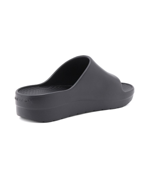 ADAM ET ROPE'(アダムエロペ)の「チャンキーシャワーサンダル(サンダル・レディース・ブラック/ダークブラウン・L/M/S)」の4枚目の写真