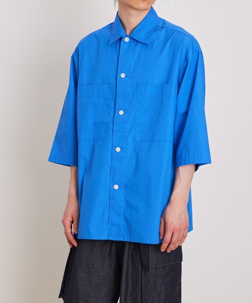 ADAM ET ROPE'(アダムエロペ)の「オーバーサイズ ステイカラー 3/4 スリーブ シャツ / 黄ばみ軽減(シャツ/ブラウス・メンズ・ホワイト/キナリ/ブルー系その他5・L/M)」の14枚目の写真