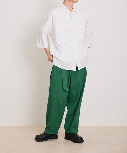 ADAM ET ROPE'(アダムエロペ)の「オーバーサイズ ステイカラー 3/4 スリーブ シャツ / 黄ばみ軽減(シャツ/ブラウス・メンズ・ホワイト/キナリ/ブルー系その他5・L/M)」の20枚目の写真