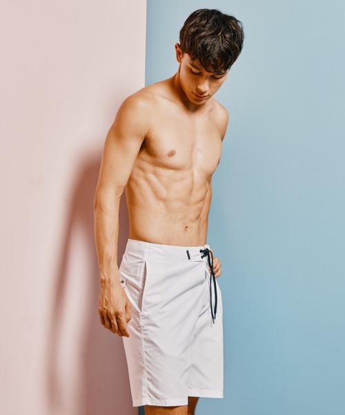 Hurley （ハーレー）の「M ONE AND ONLY SOLID 20【Hurley（ハーレー）】（水着・メンズ・ブラック/ブルー/グリーン/ホワイト/ブルー系その他/ホワイト系その他/グリーン系その他2・MEDIUM/LARGE/SMALL/X-LARGE）」の18枚目の写真