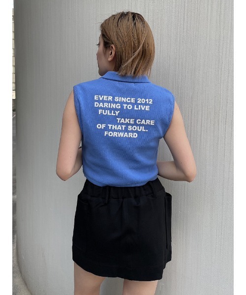 ENVYM(アンビー)の「バックプリントポロトップス(Tシャツ/カットソー・レディース・オレンジ/ホワイト/ブラック/ブルー・FREE)」の13枚目の写真