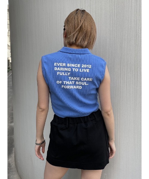 ENVYM(アンビー)の「バックプリントポロトップス(Tシャツ/カットソー・レディース・オレンジ/ホワイト/ブラック/ブルー・FREE)」の18枚目の写真