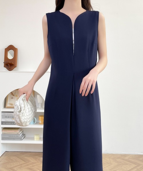 ECLIN（エクラン）の「スキッパーネックワイドシルエット