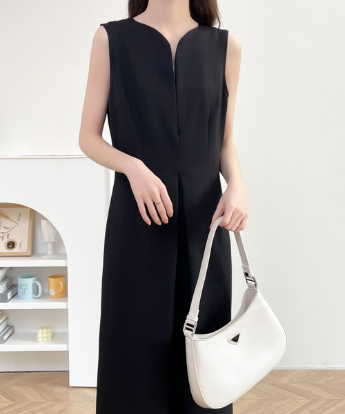 ECLIN（エクラン）の「スキッパーネックワイドシルエット