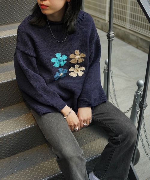 niche.(ニッチ)の「macmahon knitting mills/マクマホンニッティングミルズ/Roll Neck Knit-4 Flowers(ニット/セーター・メンズ・ブラック/ナチュラル・FREE)」の9枚目の写真