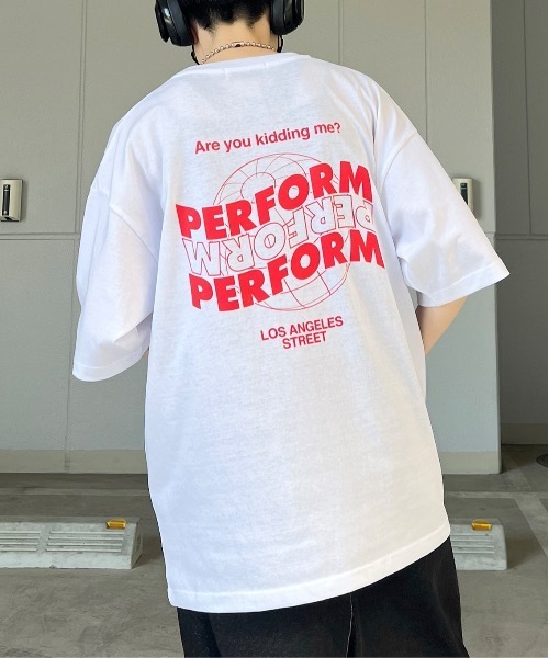 ILL'S（イルズ）の「韓国ストリート バックプリントロゴ ビッグシルエット半袖Tシャツ カットソー ユニセックス【ILL'S 】（Tシャツ/カットソー・メンズ・ホワイト/ブラック/ホワイト系その他/ブラック系その他/ホワイト系その他2/ホワイト系その他3・M/L）」の4枚目の写真
