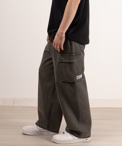 VISION STREET WEAR(ヴィジョンストリートウェア)の「【VISION STREET WEAR/ヴィジョンストリートウェア】グラフィックロゴワイドデニムカーゴパンツ/イージーパンツ(デニムパンツ・メンズ・グレー/ブラック/ネイビー/サックスブルー・M/L/XL)」の20枚目の写真