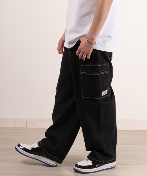 VISION STREET WEAR(ヴィジョンストリートウェア)の「【VISION STREET WEAR/ヴィジョンストリートウェア】グラフィックロゴワイドデニムカーゴパンツ/イージーパンツ(デニムパンツ・メンズ・グレー/ブラック/ネイビー/サックスブルー・M/L/XL)」の12枚目の写真