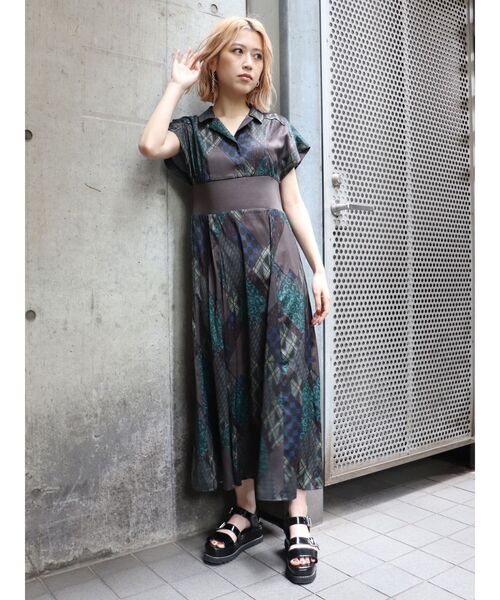 MURUA（ムルーア）の「ミュルーズブロックワンピース（ワンピース・レディース・ブラック/ブラウン・FREE）」の3枚目の写真