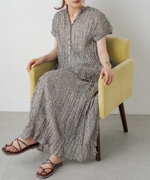 PUAL CE CIN(ピュアルセシン)の「小花プリントクリンクルスカート(スカート・レディース・ベージュ/ブラック・FREE)」の15枚目の写真