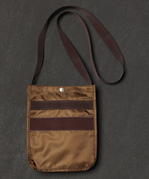 WALK IN CLOSET（ウォークインクローゼット）の「W FACE FLIGHT SHOULDER BAG - 3POCKET（ショルダーバッグ・メンズ・カーキ/ブラック/ネイビー/カーキブラウン・ONE SIZE）」の8枚目の写真