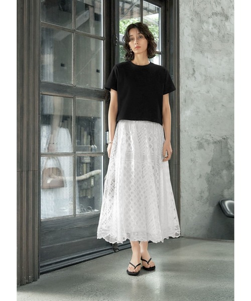 STYLE DELI(スタイルデリ)の「拾わないウエスト丈Tシャツ(Tシャツ/カットソー・レディース・ブラック/ホワイト/ライトブルー・MEDIUM)」の5枚目の写真