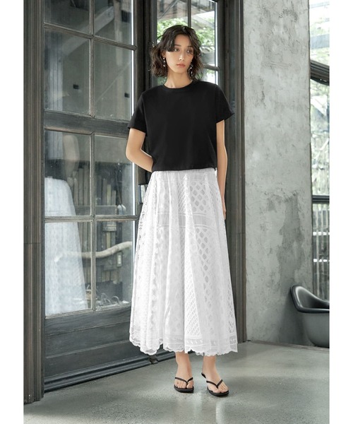 STYLE DELI(スタイルデリ)の「拾わないウエスト丈Tシャツ(Tシャツ/カットソー・レディース・ブラック/ホワイト/ライトブルー・MEDIUM)」の13枚目の写真