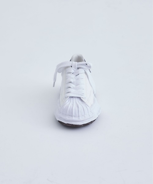 Maison MIHARA YASUHIRO（メゾンミハラヤスヒロ）の「【Maison MIHARA YASUHIRO/メゾンミハラヤスヒロ】- BLAKEY Low - original sole canvas Low-Top sneakers/ブレイキー/スニーカー（スニーカー・レディース・ホワイト/パープル/ブラック・36/37/38）」の4枚目の写真